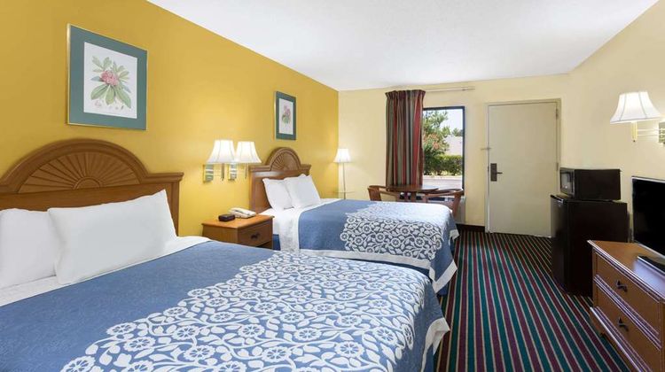 Days Inn Biscoe Room