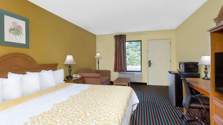 Days Inn Biscoe Room