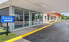 Travelodge by Wyndham Bloomington