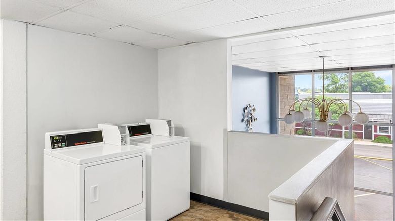 <b>Travelodge by Wyndham Bloomington Other</b>. Images powered by <a href="https://iceportal.shijigroup.com/" title="IcePortal" target="_blank">IcePortal</a>.