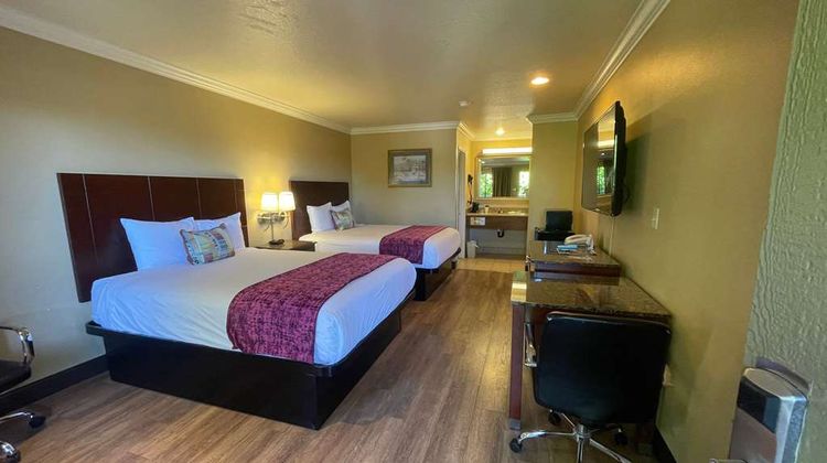 Travelodge Newport Beach Hacienda Room