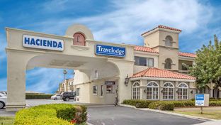 Travelodge Newport Beach Hacienda