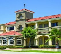 Travelodge Newport Beach Hacienda Exterior