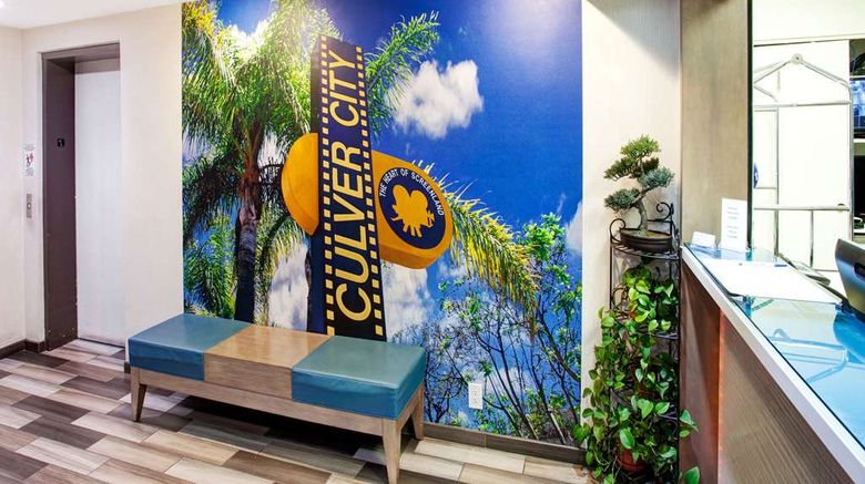 <b>Travelodge Culver City Lobby</b>. Images powered by <a href="https://iceportal.shijigroup.com/" title="IcePortal" target="_blank">IcePortal</a>.