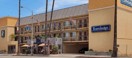 Travelodge Culver City Exterior