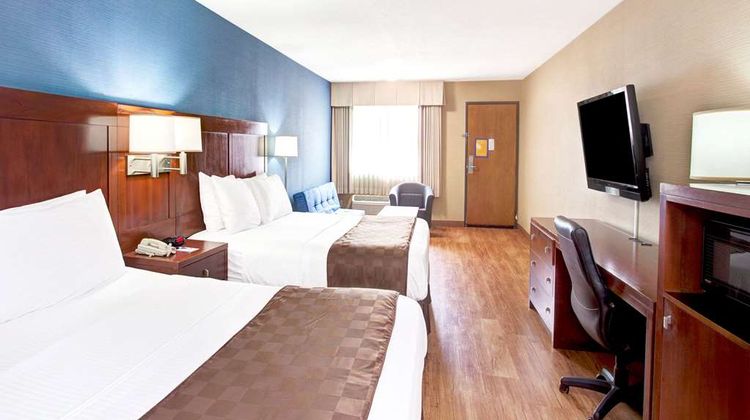 Travelodge Culver City Room