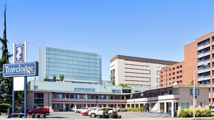 Travelodge Everett City Center Exterior
