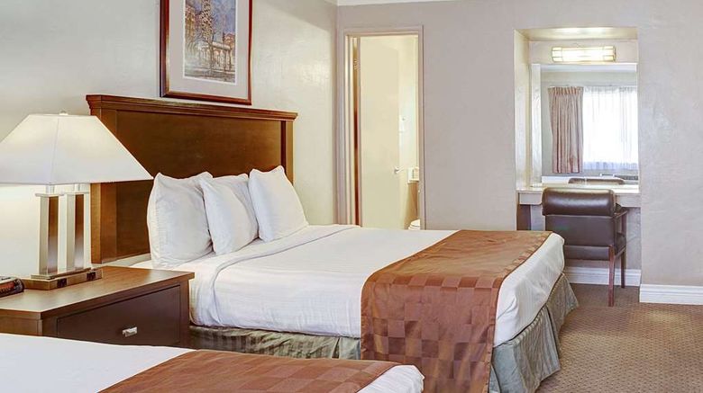 <b>Travelodge Everett City Center Room</b>. Images powered by <a href="https://iceportal.shijigroup.com/" title="IcePortal" target="_blank">IcePortal</a>.