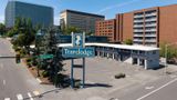Travelodge Everett City Center Exterior