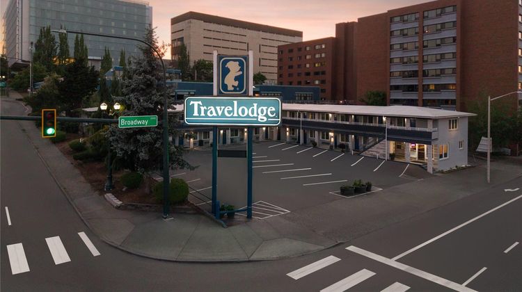 Travelodge Everett City Center Exterior
