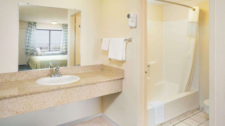 Travelodge Indio Room