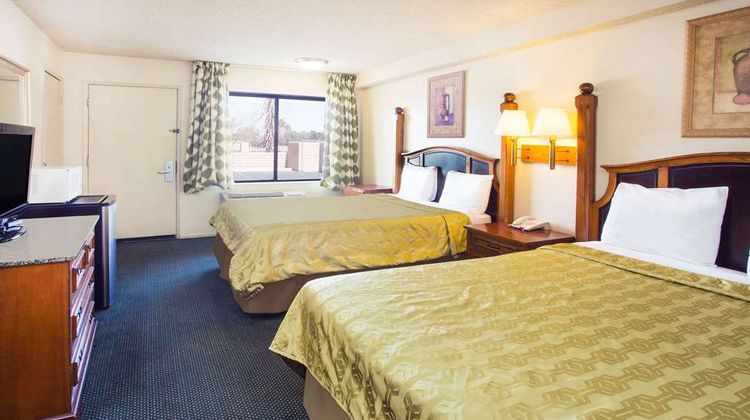 Travelodge Indio Room