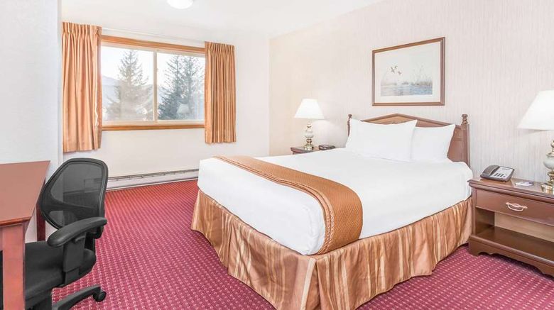 <b>Travelodge Hotel Juneau Room</b>. Images powered by <a href="https://iceportal.shijigroup.com/" title="IcePortal" target="_blank">IcePortal</a>.