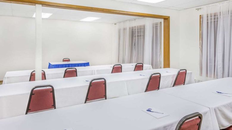 <b>Travelodge Hotel Juneau Meeting</b>. Images powered by <a href="https://iceportal.shijigroup.com/" title="IcePortal" target="_blank">IcePortal</a>.