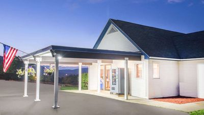 Travelodge Lake George