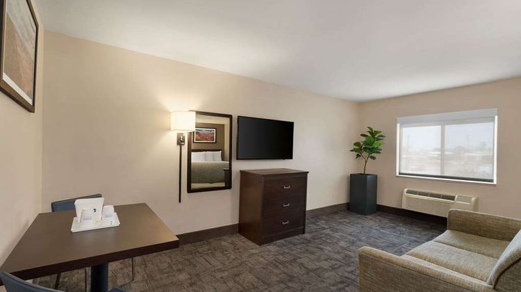 Travelodge by Wyndham Lake Havasu Suite