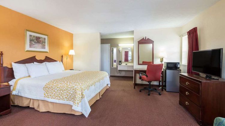 Days Inn Amherst Room