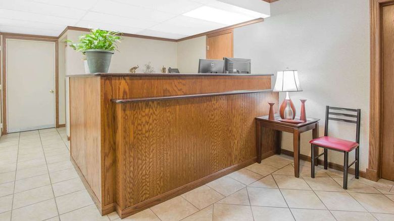 <b>Travelodge Mansfield Lobby</b>. Images powered by <a href="https://iceportal.shijigroup.com/" title="IcePortal" target="_blank">IcePortal</a>.