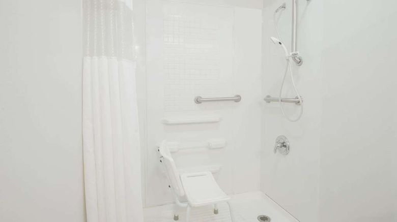 <b>Travelodge Mansfield Room</b>. Images powered by <a href="https://iceportal.shijigroup.com/" title="IcePortal" target="_blank">IcePortal</a>.