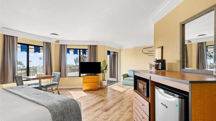 Travelodge San Clemente Beach Suite