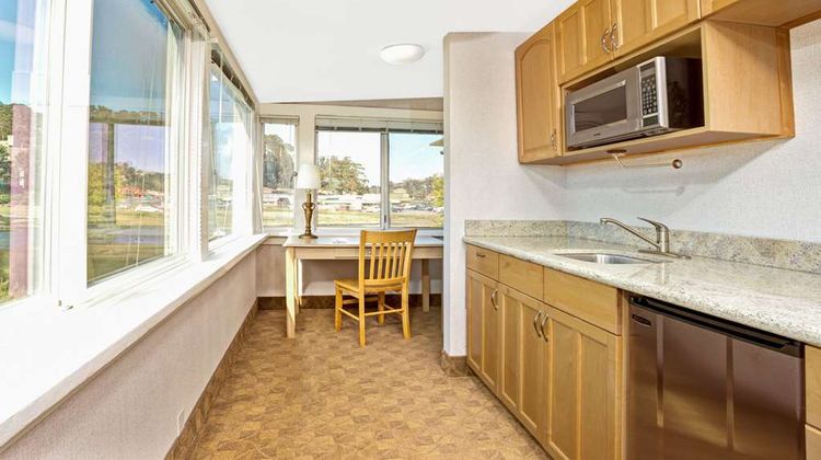 Travelodge Mill Valley/Sausalito Suite