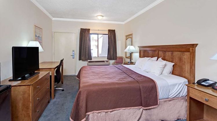 Travelodge Pasadena Central Room