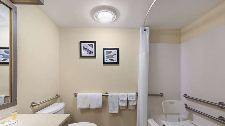 Travelodge Perry Room