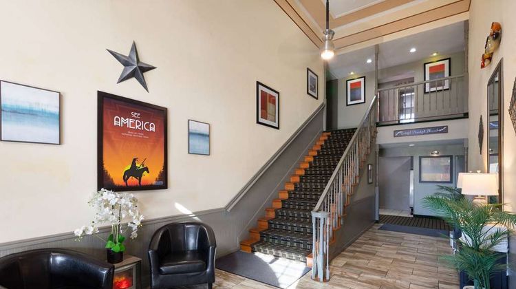 Travelodge Perry Lobby