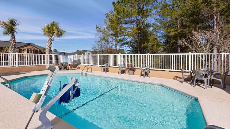 Travelodge Perry Pool