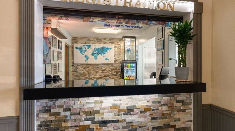 Travelodge Perry Lobby