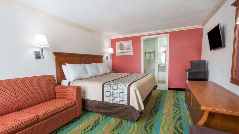 <b>Days Inn Virginia Beach Town Center Room</b>. Images powered by <a href="https://iceportal.shijigroup.com/" title="IcePortal" target="_blank">IcePortal</a>.