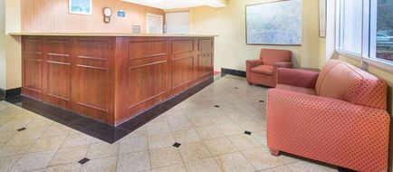 Days Inn by Wyndham Arlington Pentagon Lobby