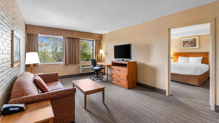 Travelodge Winchester Suite