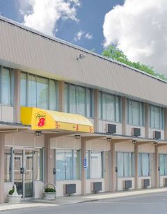 Super 8 Ashland