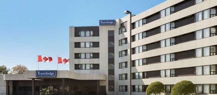 Travelodge Toronto East Exterior