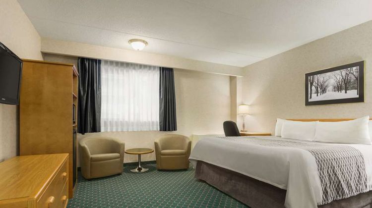 Travelodge Winnipeg East Room