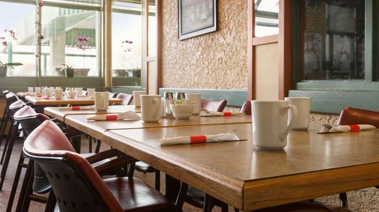 Travelodge Winnipeg East Restaurant