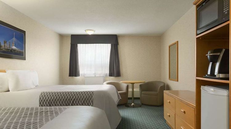 Travelodge Winnipeg East Room