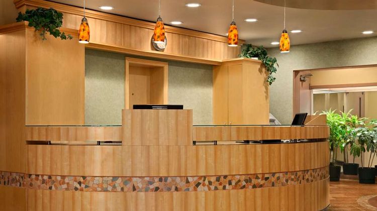 Travelodge Winnipeg East Lobby