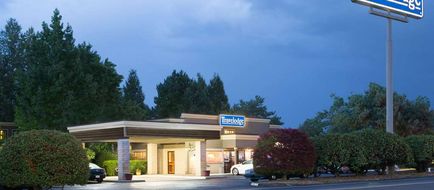 Travelodge East Portland/Gresham Exterior
