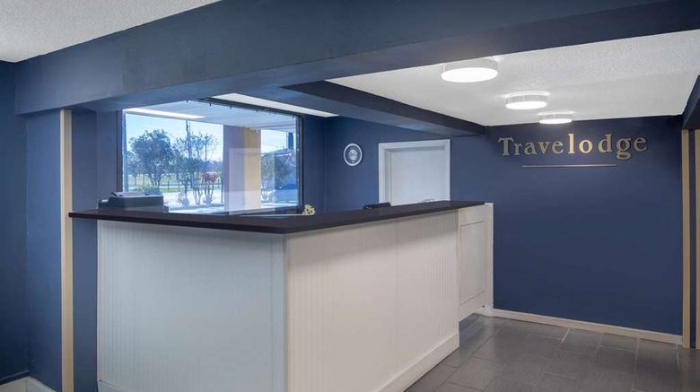 <b>Travelodge Savannah Area/Richmond Hill Lobby</b>. Images powered by <a href="https://iceportal.shijigroup.com/" title="IcePortal" target="_blank">IcePortal</a>.
