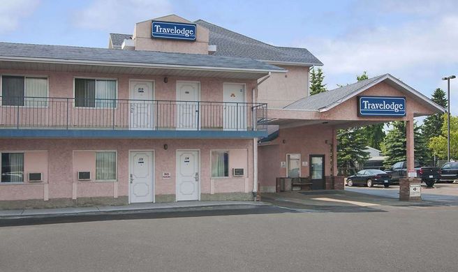 Travelodge Edmonton Airport Exterior