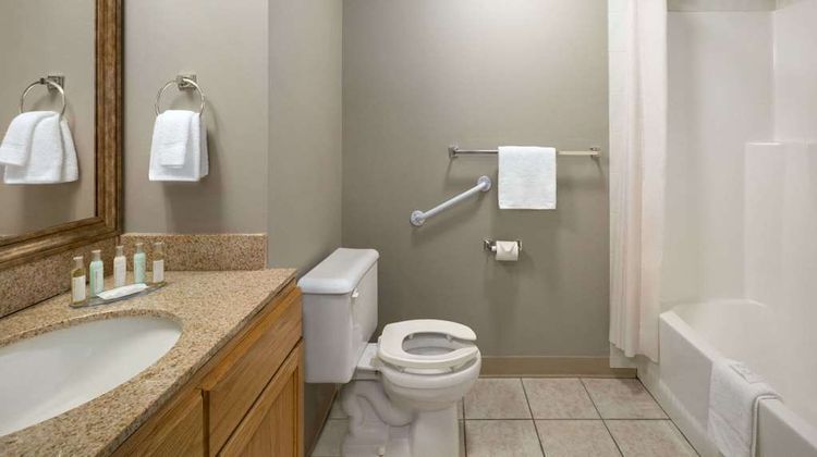 Travelodge Edmonton Airport Room