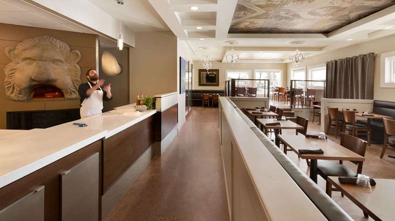 <b>Travelodge Edmonton South Restaurant</b>. Images powered by <a href="https://iceportal.shijigroup.com/" title="IcePortal" target="_blank">IcePortal</a>.