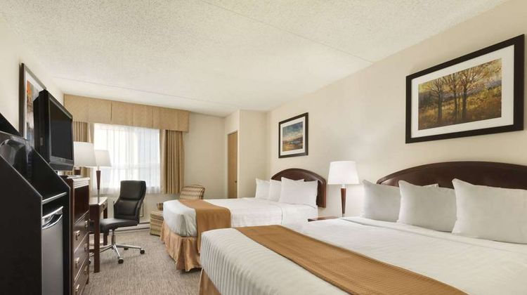 Travelodge Edmonton South Room