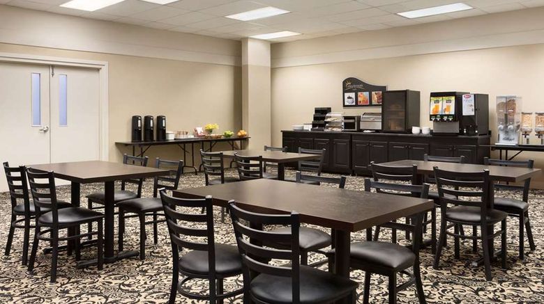<b>Days Inn & Suites Sault Ste Marie Restaurant</b>. Images powered by <a href="https://iceportal.shijigroup.com/" title="IcePortal" target="_blank">IcePortal</a>.