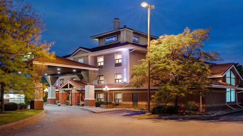 <b>Travelodge Oshawa Exterior</b>. Images powered by <a href="https://iceportal.shijigroup.com/" title="IcePortal" target="_blank">IcePortal</a>.
