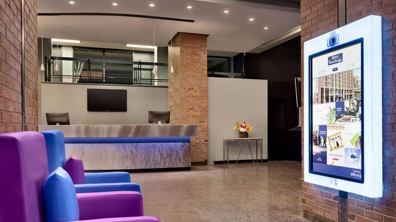 <b>Travelodge Hotel Montreal Centre Lobby</b>. Images powered by <a href="https://iceportal.shijigroup.com/" title="IcePortal" target="_blank">IcePortal</a>.
