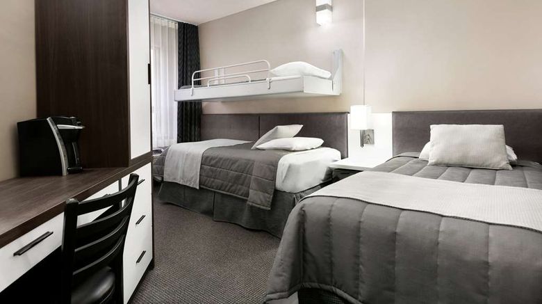 <b>Travelodge Hotel Montreal Centre Room</b>. Images powered by <a href="https://iceportal.shijigroup.com/" title="IcePortal" target="_blank">IcePortal</a>.