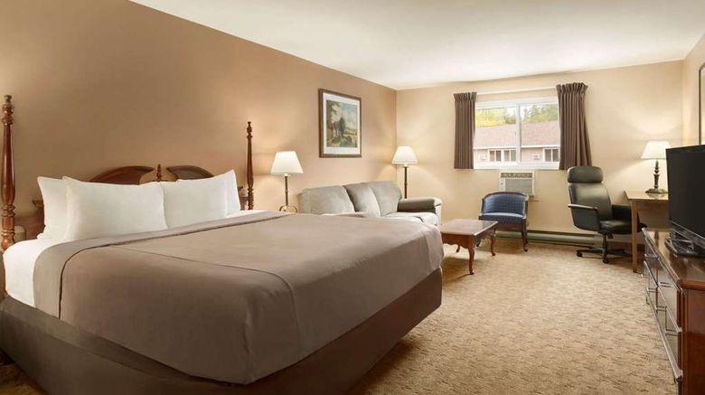 <b>Travelodge Kenora Room</b>. Images powered by <a href="https://iceportal.shijigroup.com/" title="IcePortal" target="_blank">IcePortal</a>.